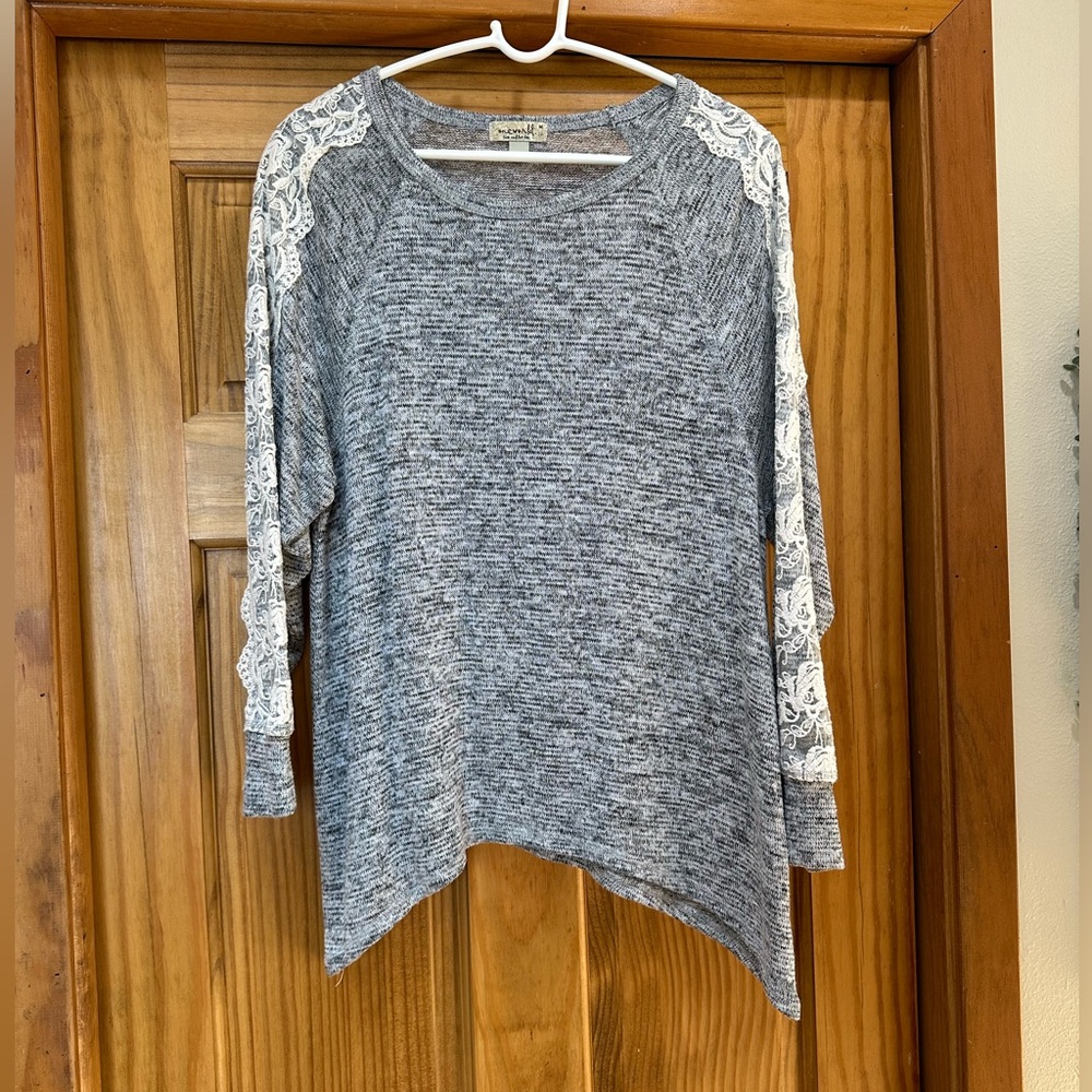 Emerald Lacy Long Sleeve Blouse